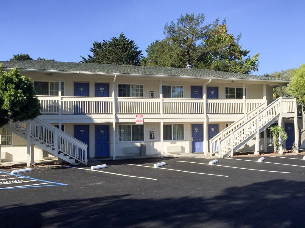 Fisherman'S Cove Inn Monterey Bagian luar foto