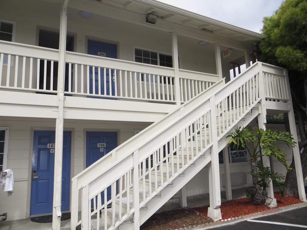 Fisherman'S Cove Inn Monterey Bagian luar foto