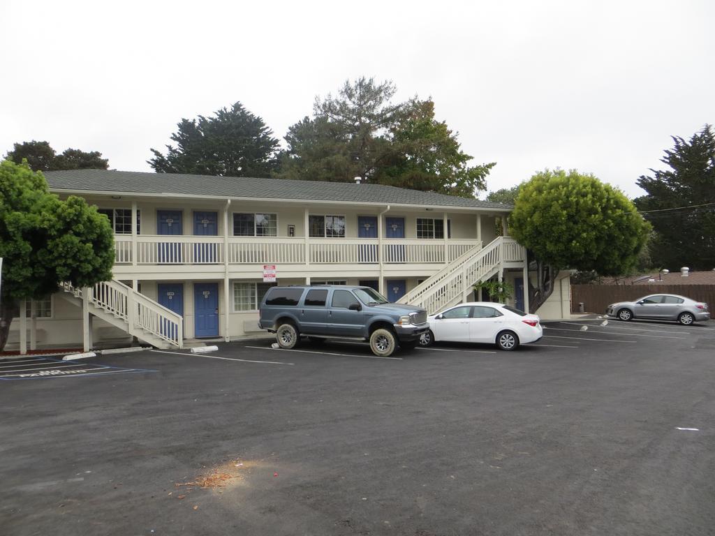 Fisherman'S Cove Inn Monterey Bagian luar foto