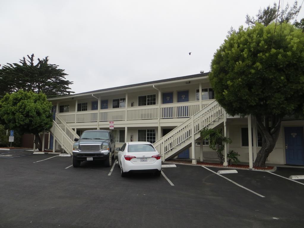 Motel 6 - Downtown Monterey Bagian luar foto