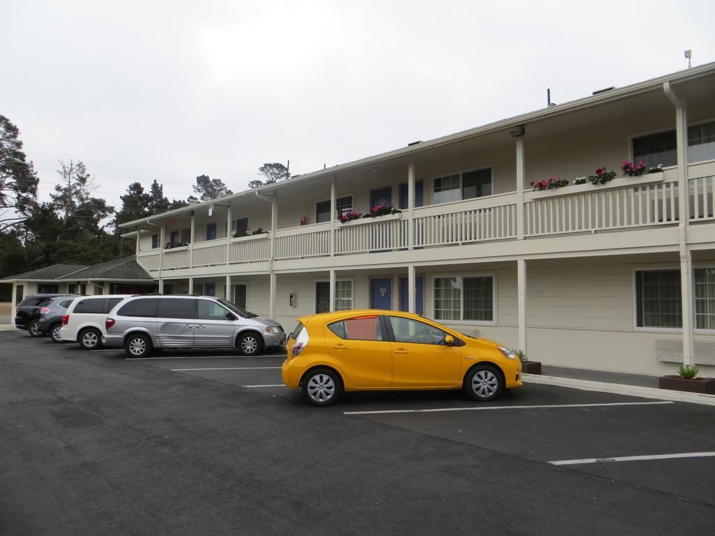 Fisherman'S Cove Inn Monterey Bagian luar foto